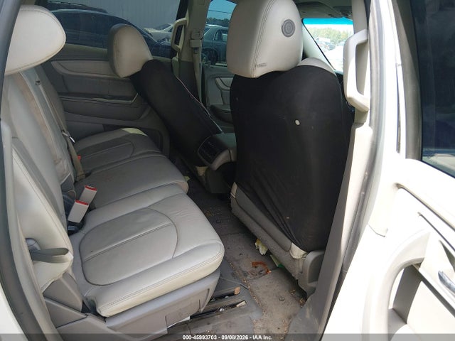 2017 CHEVROLET TRAVERSE 2LT 8