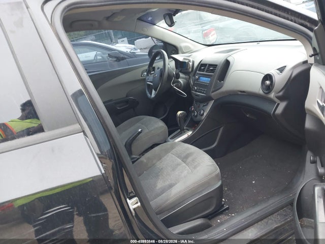 2013 Chevrolet SONIC LS AUTO 照片 5