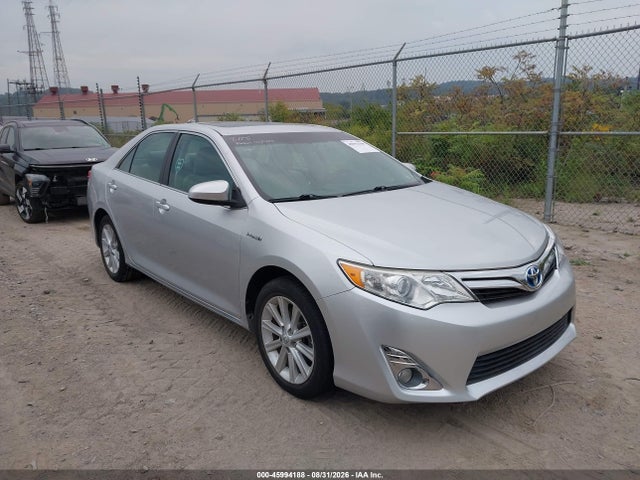 2013 TOYOTA CAMRY XLE