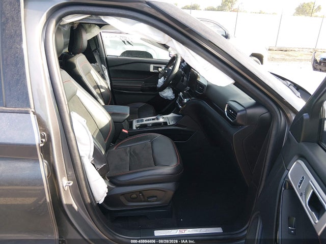 2023 FORD EXPLORER ST-LINE 5