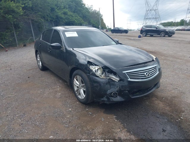 2013 INFINITI G37 