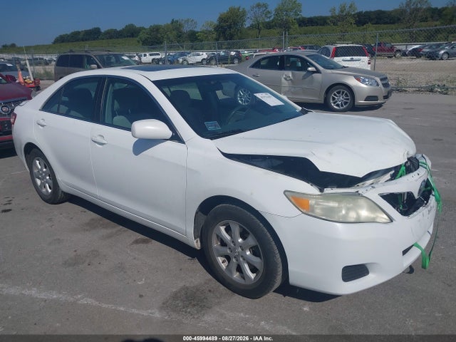 2011 TOYOTA CAMRY LE