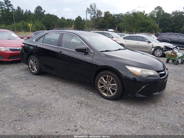 2017 TOYOTA CAMRY SE