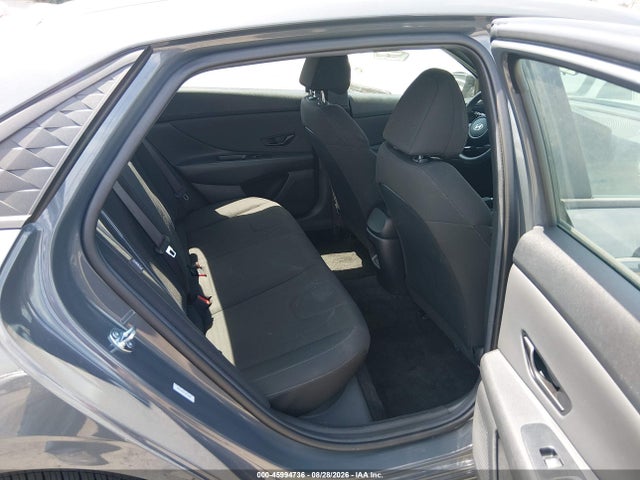 صورة 8 لـ 2026 Hyundai ELANTRA SEL SPORT