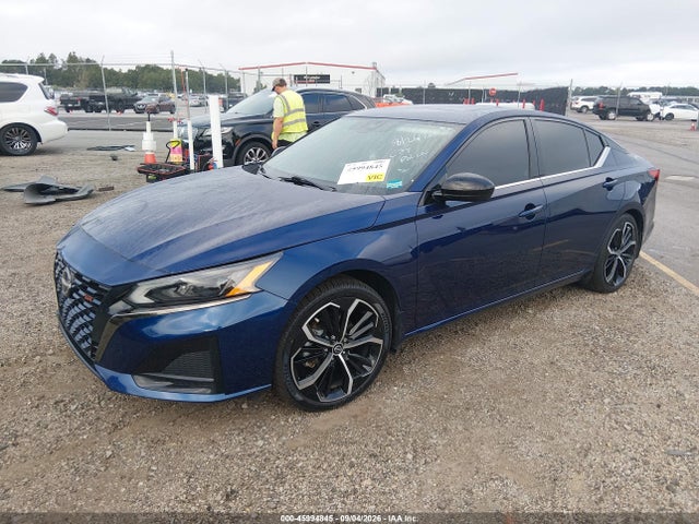 2023 NISSAN ALTIMA SR FWD 2