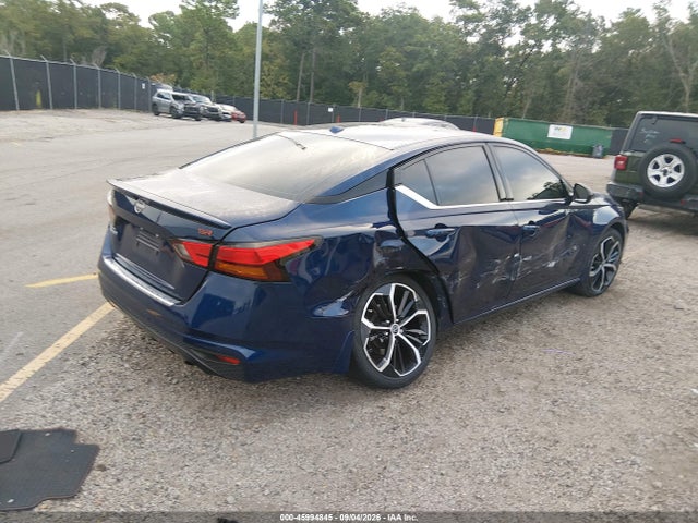 2023 NISSAN ALTIMA SR FWD 4