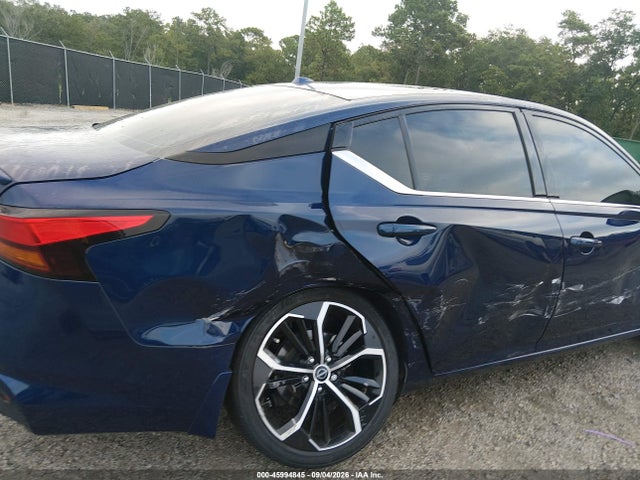 2023 NISSAN ALTIMA SR FWD 6