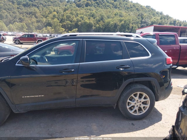 2017 JEEP CHEROKEE LATITUDE 4X4 14