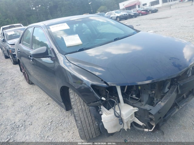 2012 TOYOTA CAMRY SE