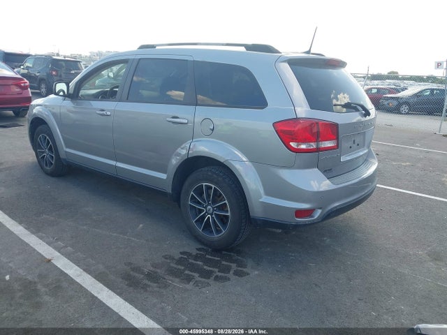2019 DODGE JOURNEY SE 3