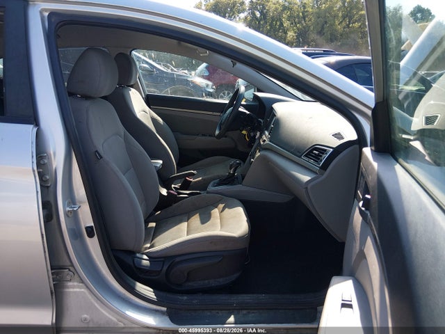 2018 HYUNDAI ELANTRA SEL 5