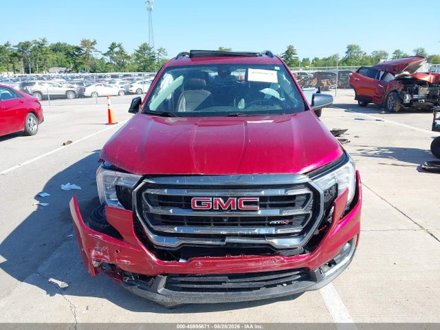 2022 GMC TERRAIN AWD AT4 12