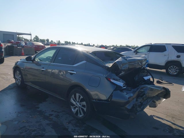 2023 NISSAN ALTIMA S FWD 3