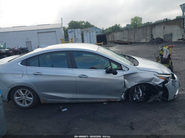 2017 CHEVROLET CRUZE LT AUTO 12