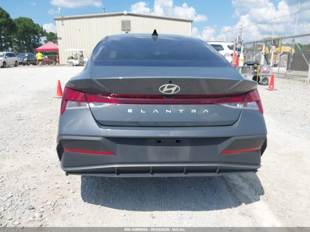 2025 HYUNDAI ELANTRA SE 16