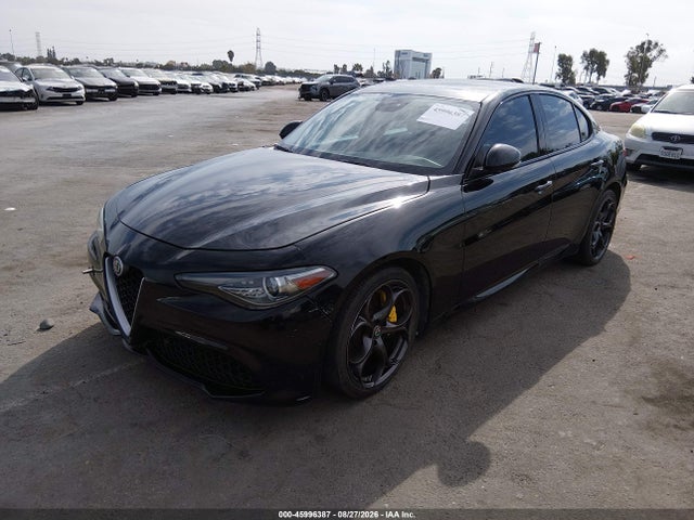 2017 ALFA Romeo GIULIA TI RWD — миниатюра 2