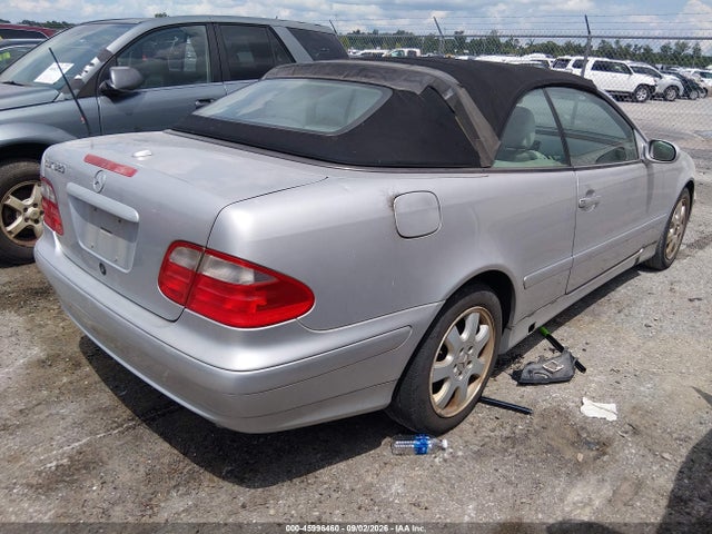 صورة 4 لـ 2002 Mercedes-BENZ CLK