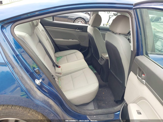 2017 HYUNDAI ELANTRA SE 8