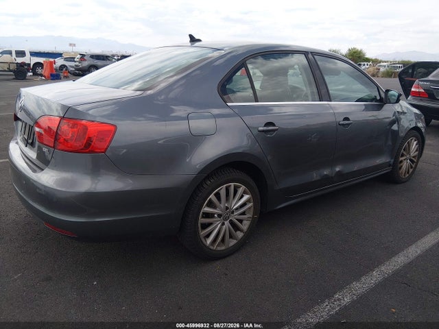 صورة 4 لـ 2014 Volkswagen JETTA 1.8T SEL