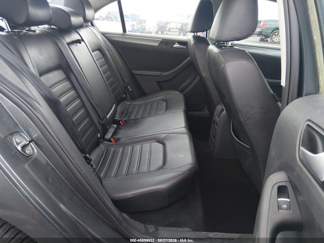 صورة 8 لـ 2014 Volkswagen JETTA 1.8T SEL
