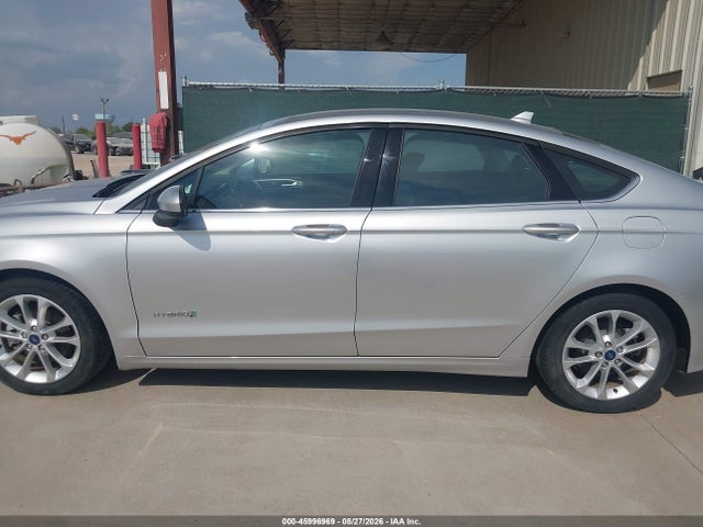 2019 FORD FUSION HYBRID SE 19