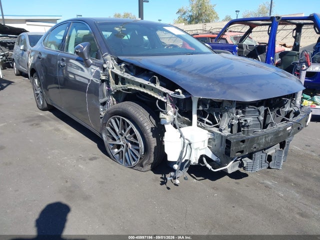2017 LEXUS ES 