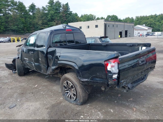 2023 TOYOTA TACOMA SR5 3