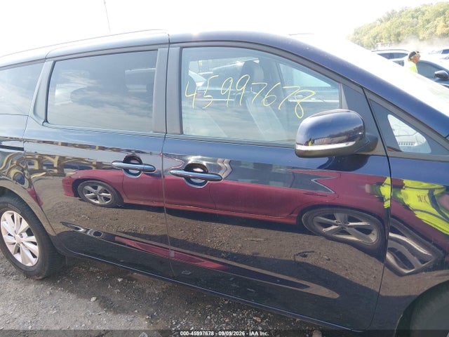 2018 KIA SEDONA LX 14
