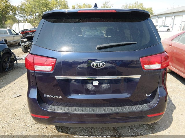 2018 KIA SEDONA LX 17