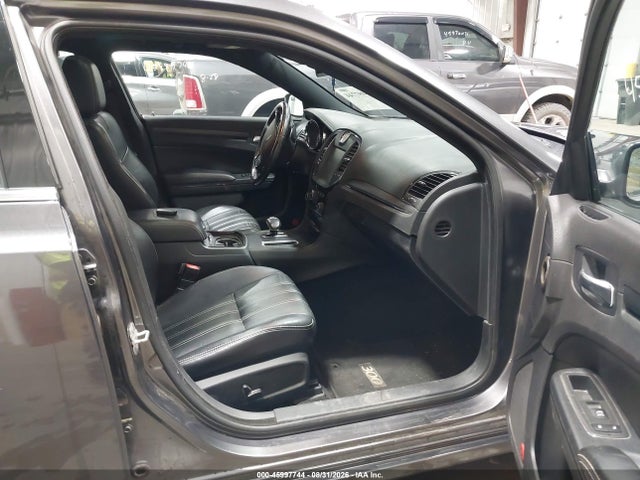 صورة 5 لـ 2013 Chrysler 300 300S