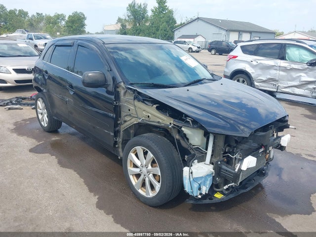 2015 MITSUBISHI OUTLANDER SE