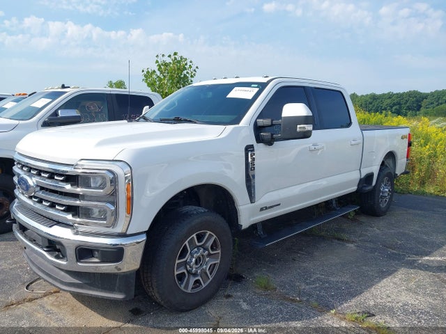 2023 FORD F-350 LARIAT 2