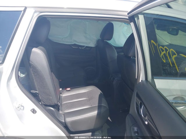 2019 NISSAN ROGUE SL 8