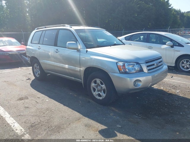 2004 TOYOTA HIGHLANDE 