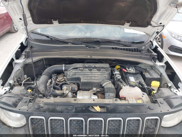 2023 JEEP RENEGADE LATITUDE 4X4 10