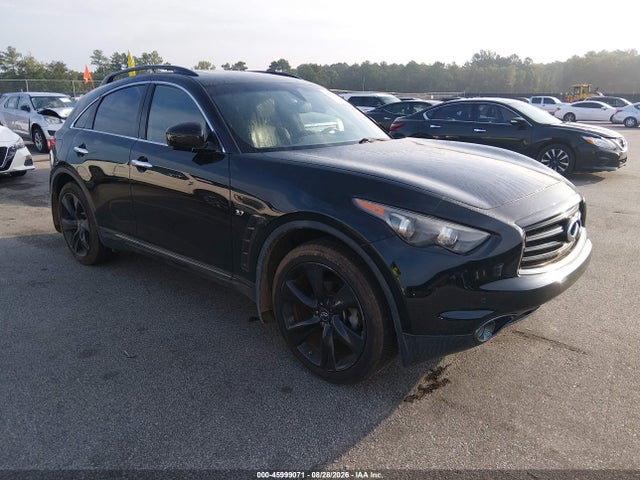 2015 INFINITI QX70 