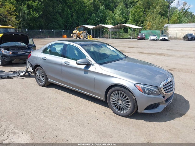 2015 MERCEDES-BENZ C 300 LUXURY