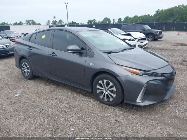 2021 TOYOTA PRIUS XLE