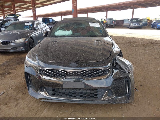 2018 KIA STINGER GT1 12
