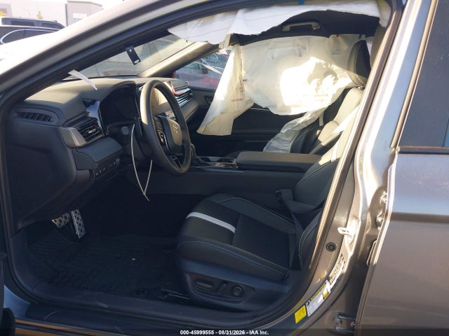2026 TOYOTA CAMRY SE 5