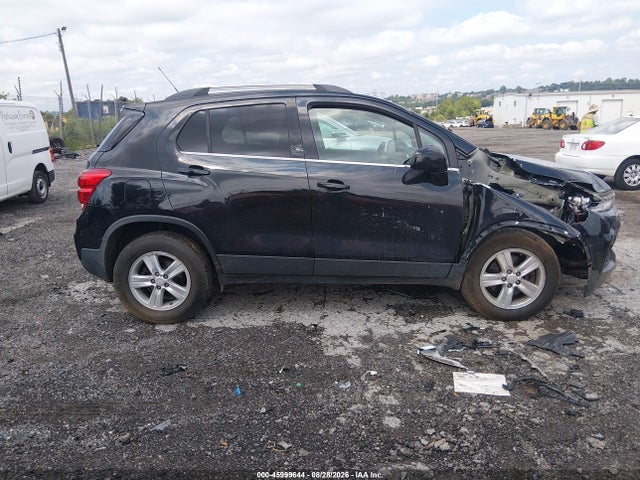 2017 CHEVROLET TRAX LT 13