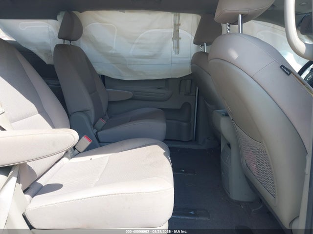 2019 KIA SEDONA LX 8