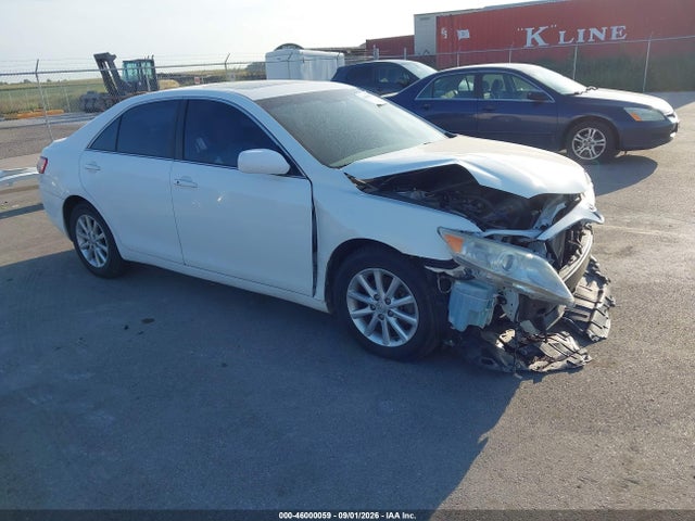 2011 TOYOTA CAMRY XLE