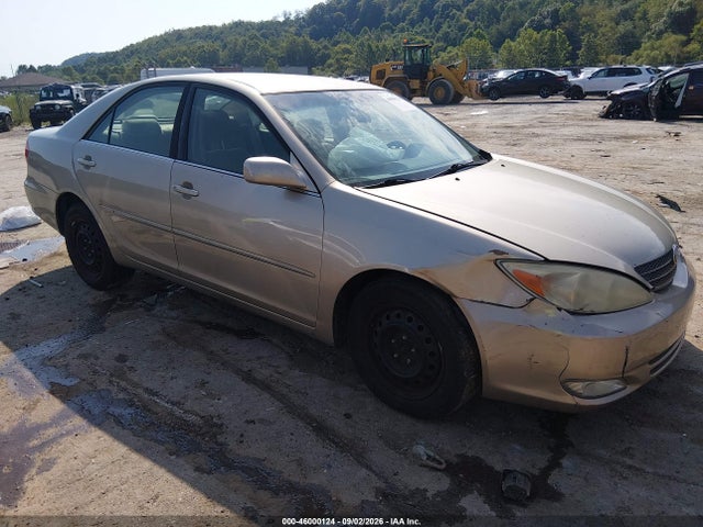 2004 TOYOTA CAMRY XLE