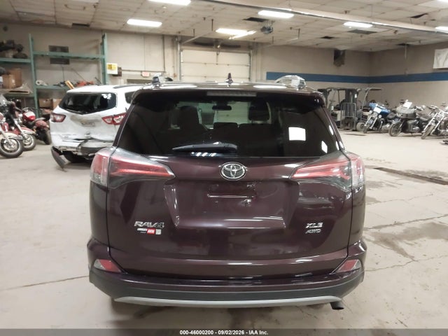 2018 TOYOTA RAV4 XLE 17