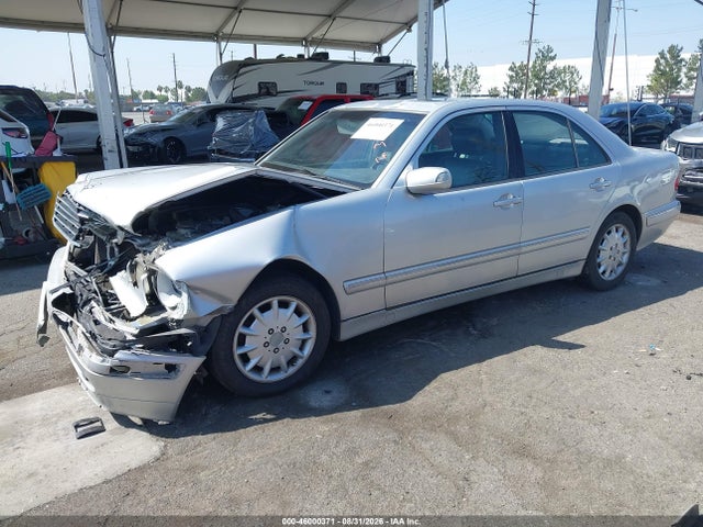 2000 Mercedes-BENZ E 320 照片 2