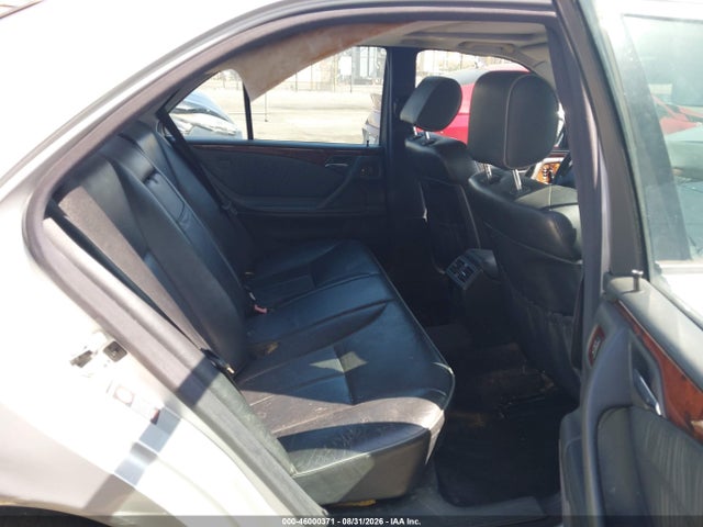 2000 Mercedes-BENZ E 320 照片 8