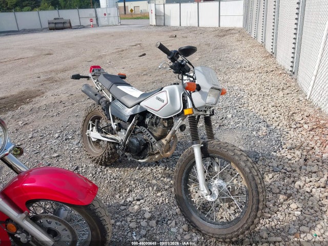 2025 YAMAHA TW200 C