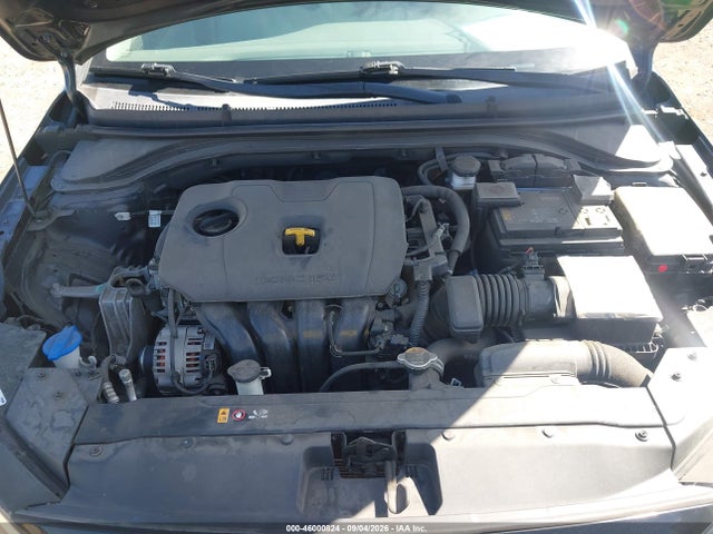2020 HYUNDAI ELANTRA SE 10