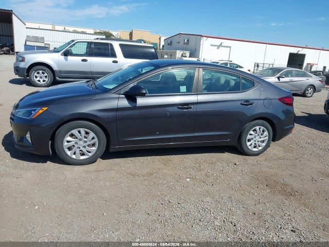 2020 HYUNDAI ELANTRA SE 15